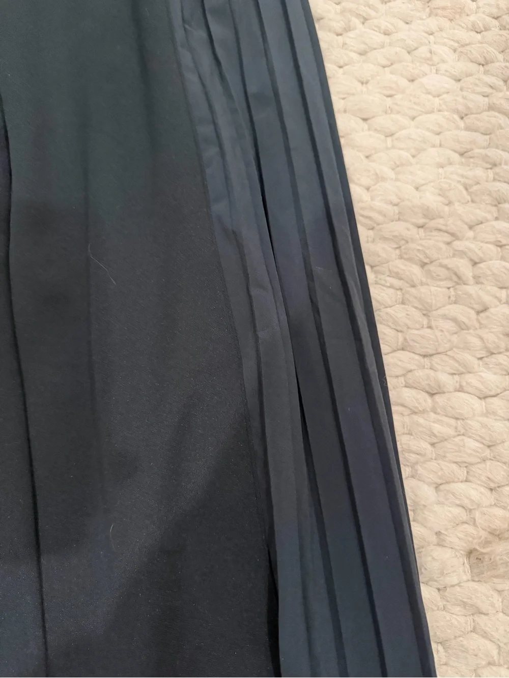 Nike Black Wide-Leg Pleated Side-Panel Pants